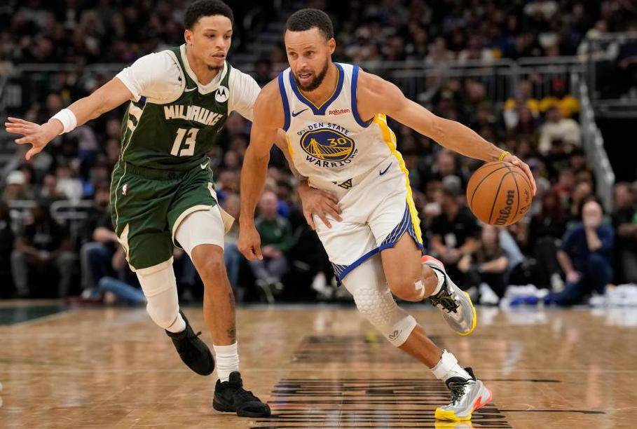 密尔沃基雄鹿队总冠军-爱游戏娱乐