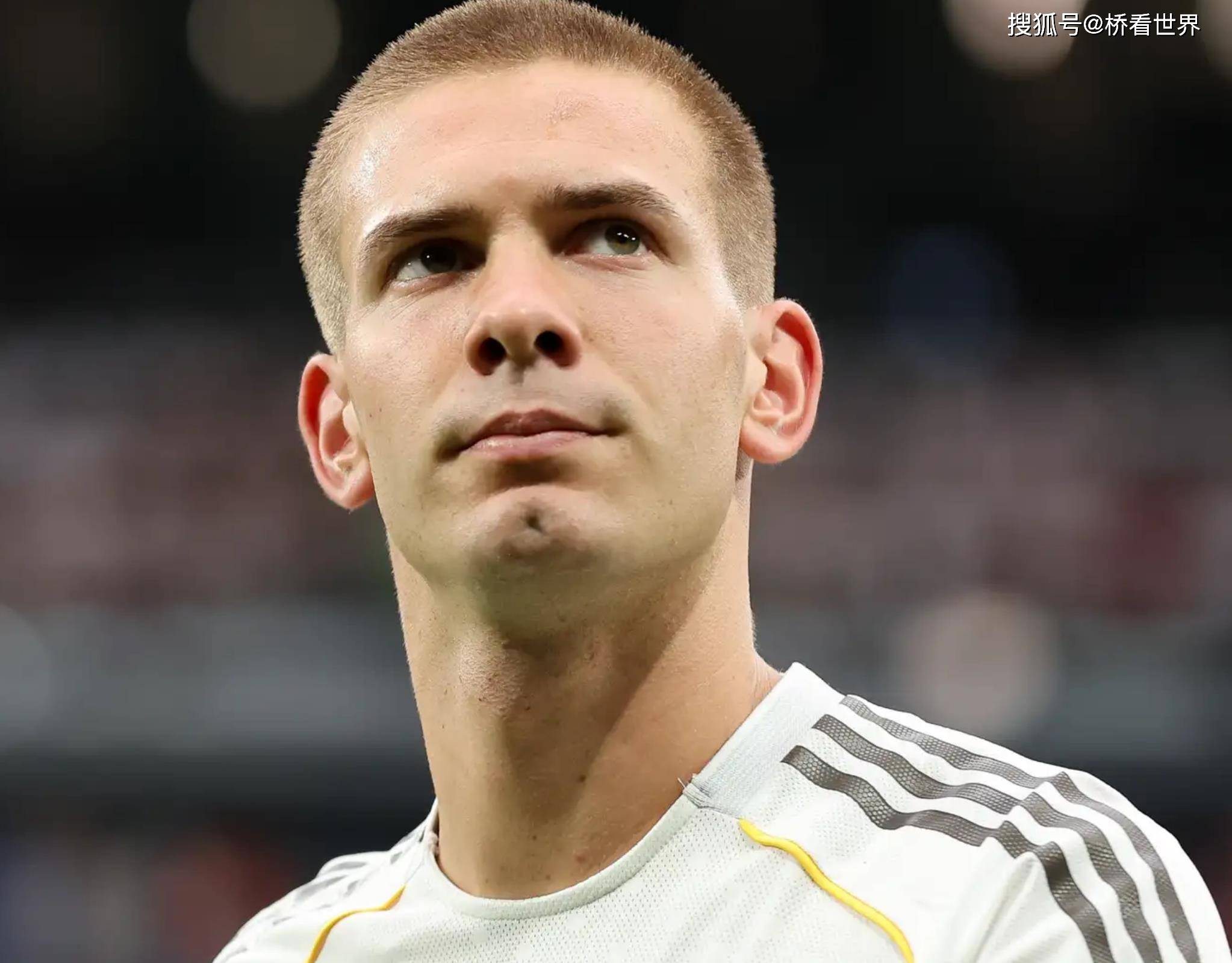 包含转会期托特纳姆调整名单以备NBA季后赛，再遭质疑环节打磨，压力陡增，资深球员宣示担当的词条-爱游戏