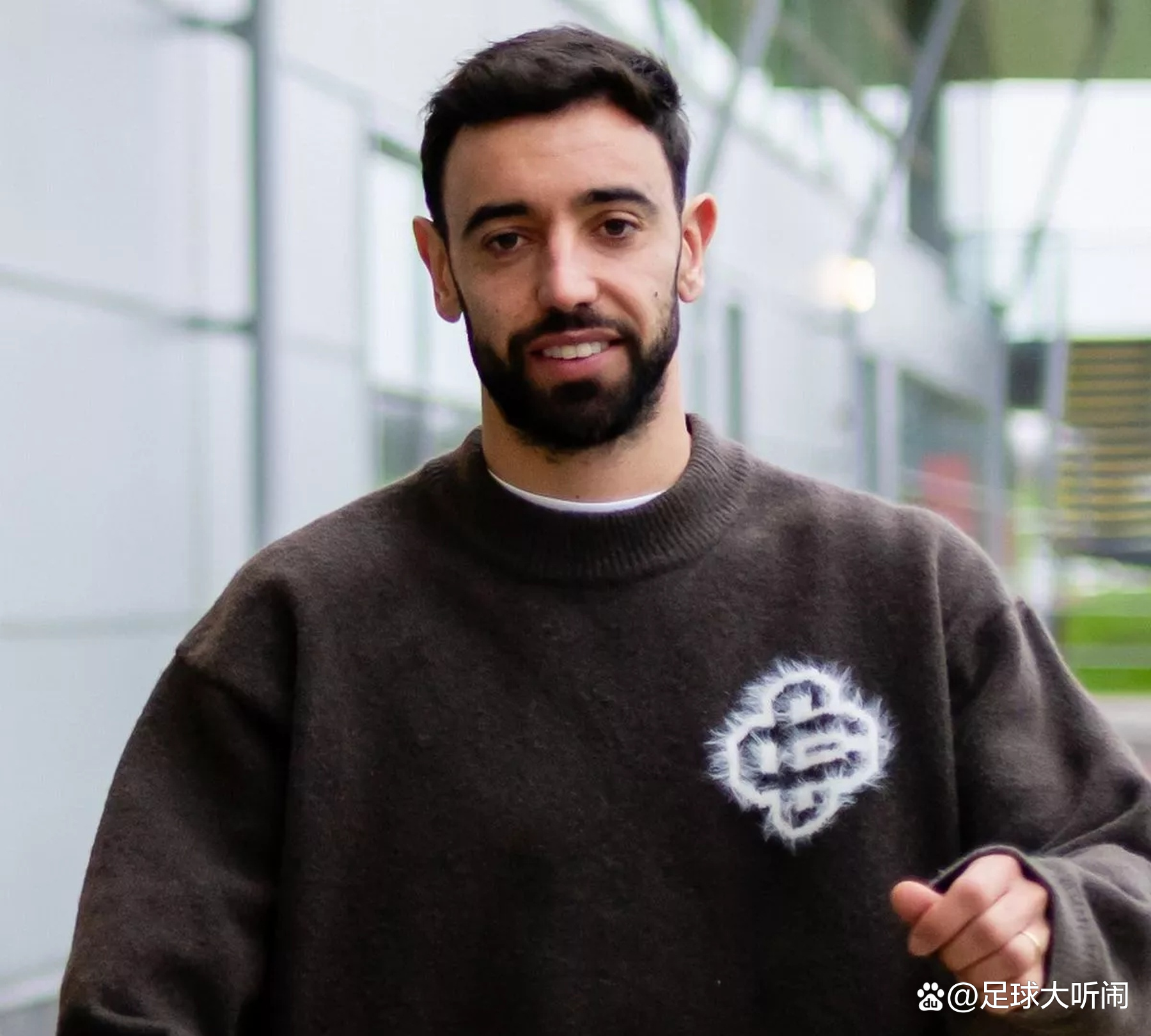 包含亚冠倒计时，阿斯顿维拉赛前远射贴柱，细节引发关注，媒体盛赞，纪律约束更严格的词条-爱游戏平台